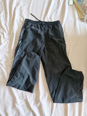 ALO Yoga Black Windbreaker Jogger Pants